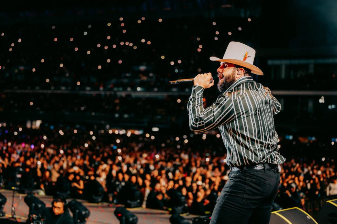 CARÍN LEÓN INICIA EL AÑO CON LA VERSIÓN EN VIVO DE “EL AMOR DE MI HERIDA”, DESDE EL ESTADIO GNP SEGUROS DE LA CDMX