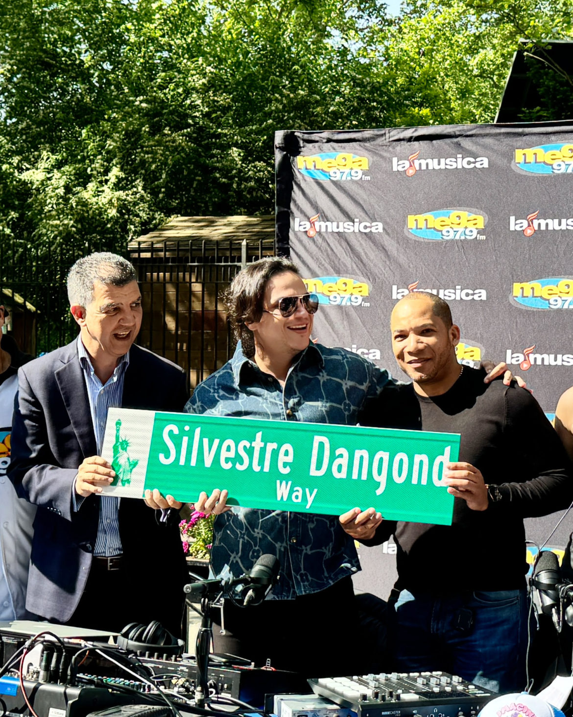 ¡Nueva York le otorga calle propia a Silvestre Dangond!