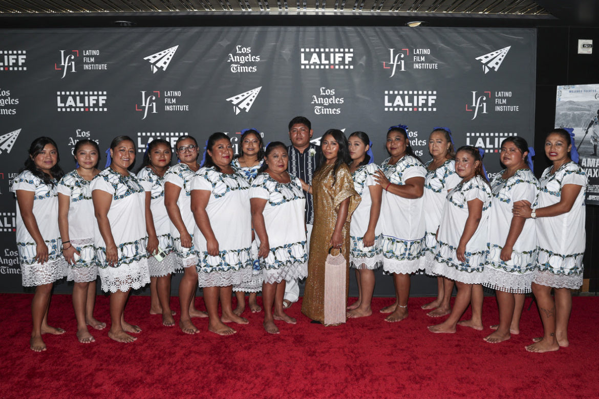 La actriz mexicana Yalitza Aparicio, Las Amazonas, cineastas e invitados especiales celebraron el estreno mundial de Las Amazonas de Yaxunah de ESPN Deportes en el Festival Internacional de Cine Latino de Los Ángeles