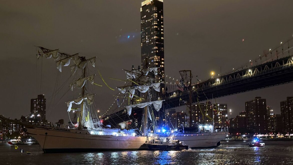 Tragedia en Nueva York: El buque escuela cuauhtémoc choca contra el puente de Brooklyn