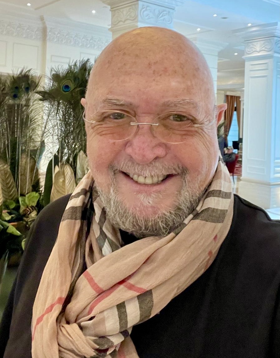 El autor de “La vida es un carnaval”, Víctor Daniel, cantará en Miami este viernes 16 