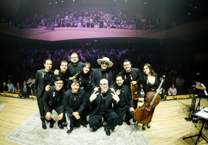 LEONEL GARCÍAhace magia con noche sold out enEL CANTORAL en Ciudad de México