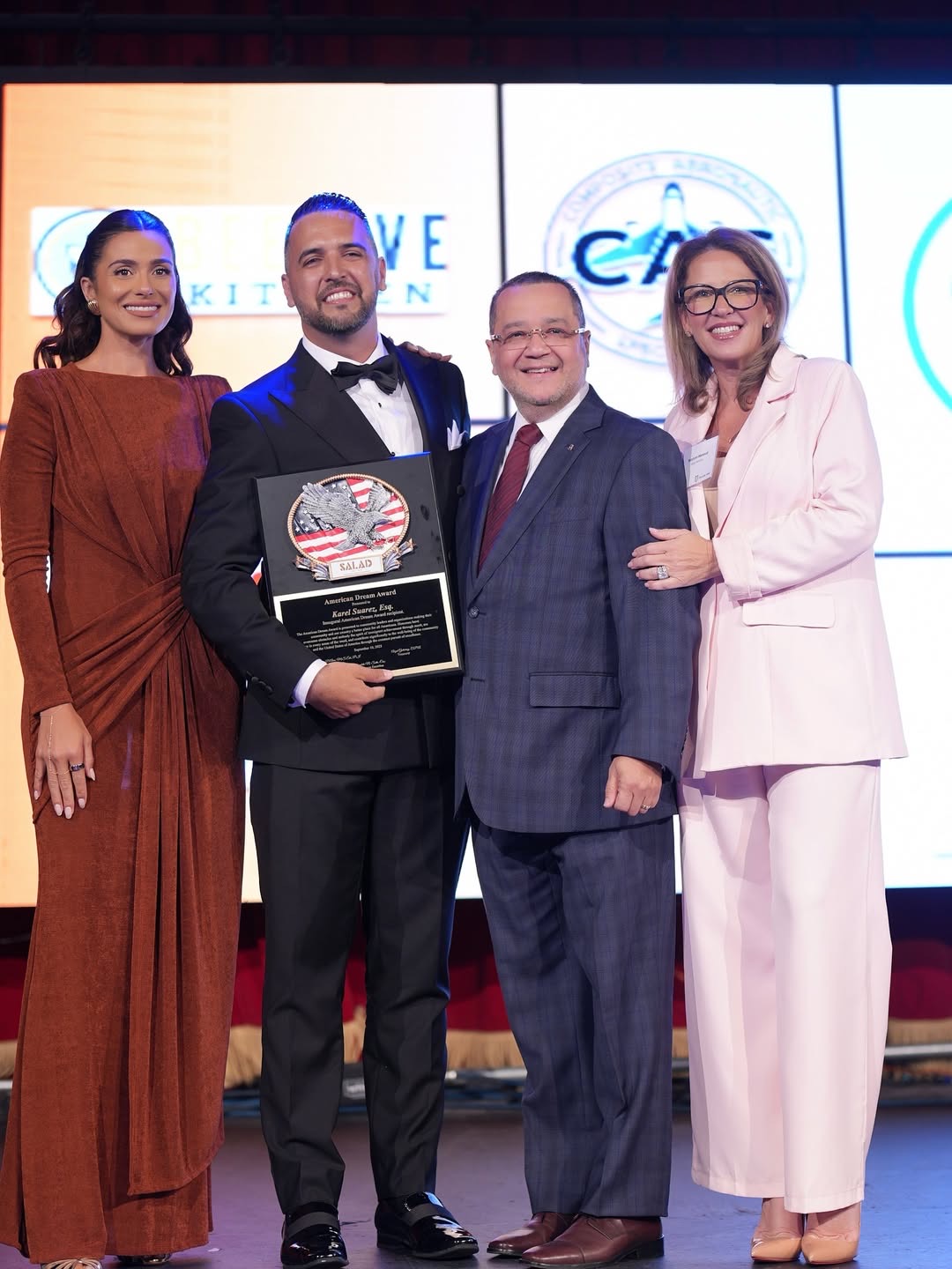 Karel Suárez, “El Terror de las Demandas”, celebra el 5to aniversario de The Legal Team con un evento de lujo en Flamingo Theater Bar de Miami.
