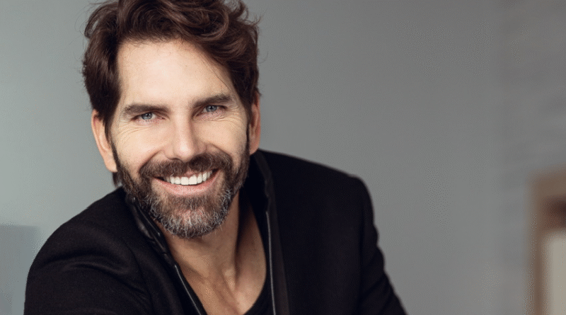 Arap Bethke se une a la celebración de LuxuryLab Global 2025 que reúne a los protagonistas del lujo en su XIV edición