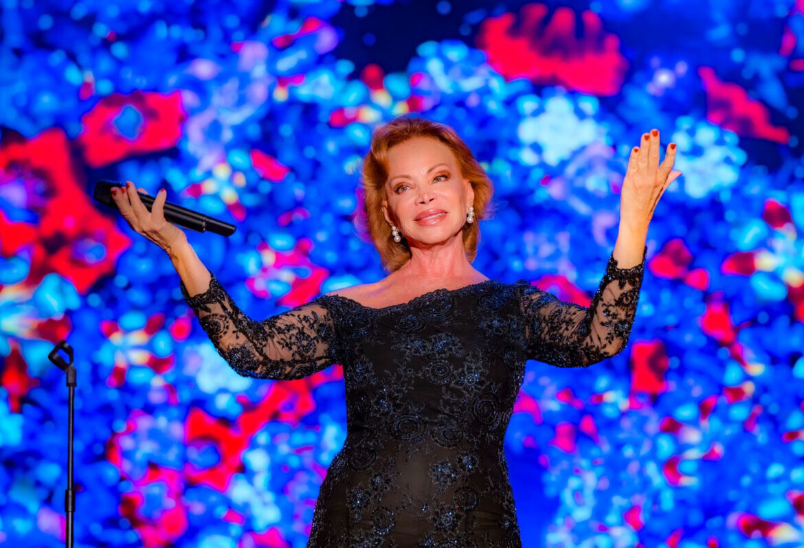 ADIÓS A UNA LEYENDA: PALOMA SAN BASILIO LLEGA A MIAMI PARA SU ÚLTIMO CONCIERTO DE SU GIRA DE DESPEDIDA «GRACIAS».