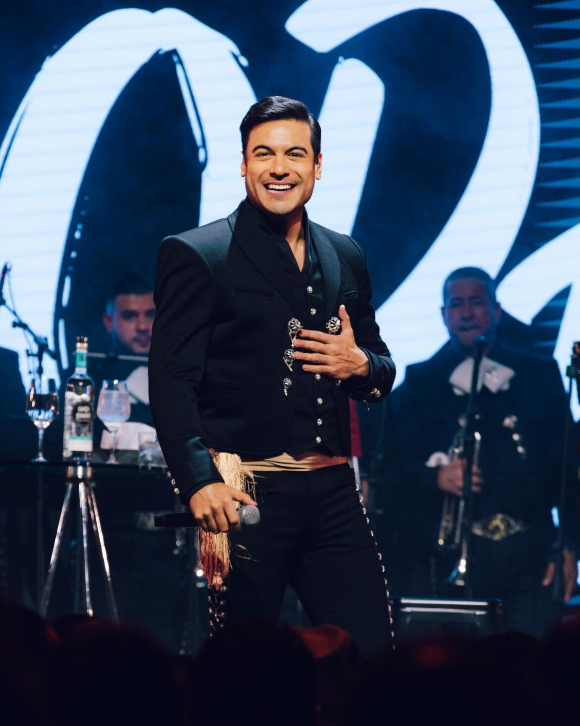 CARLOS RIVERA TRIUNFA A SU PASO POR ESPAÑA EN 2026