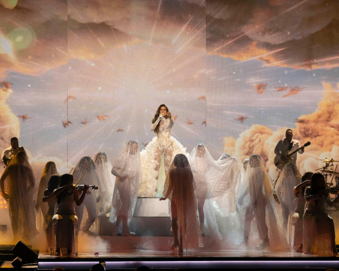 GLORIA TREVI PROTAGONIZÓ UNO DE LOS MOMENTOS MÁS EMOTIVOS DE PREMIO LO NUESTRO 2026