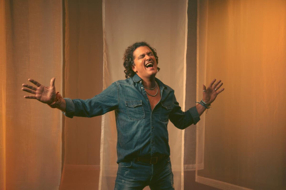 Carlos Vives vuelve a dedicar canciones: “Te Dedico”, el inicio de una nueva era