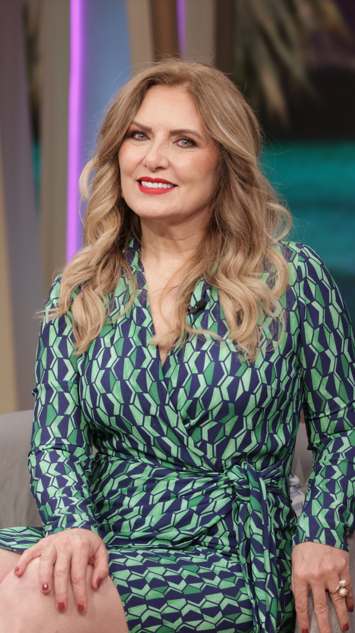 Después de 14 años de ausencia en Univisión, regresa Judith Grace al panel de Desiguales