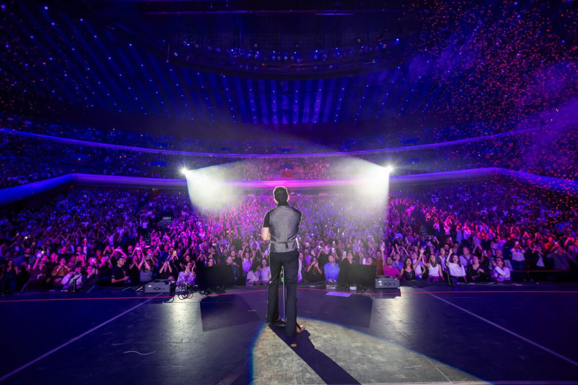 FONSECA CONQUISTA EL AUDITORIO NACIONAL DE CIUDAD DE MÉXICO CONUN SOLD OUT IMPRESIONANTE COMO PARTE DEL CIERRE DE SU EXITOSO “TROPICALIA TOUR”