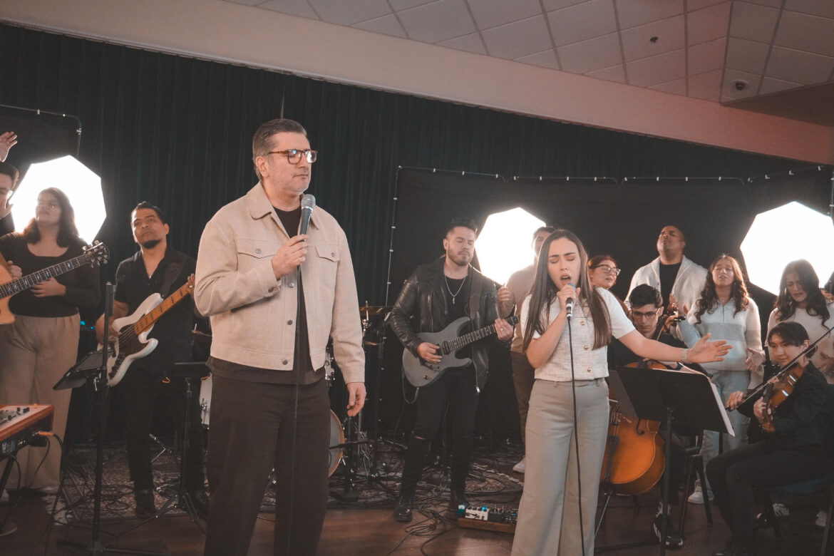 HILLARY BENAVIDEZ LANZA “ELYON”, SU PRIMER EP JUNTO AL NUEVO SENCILLO “ENCIENDE OTRA VEZ”
