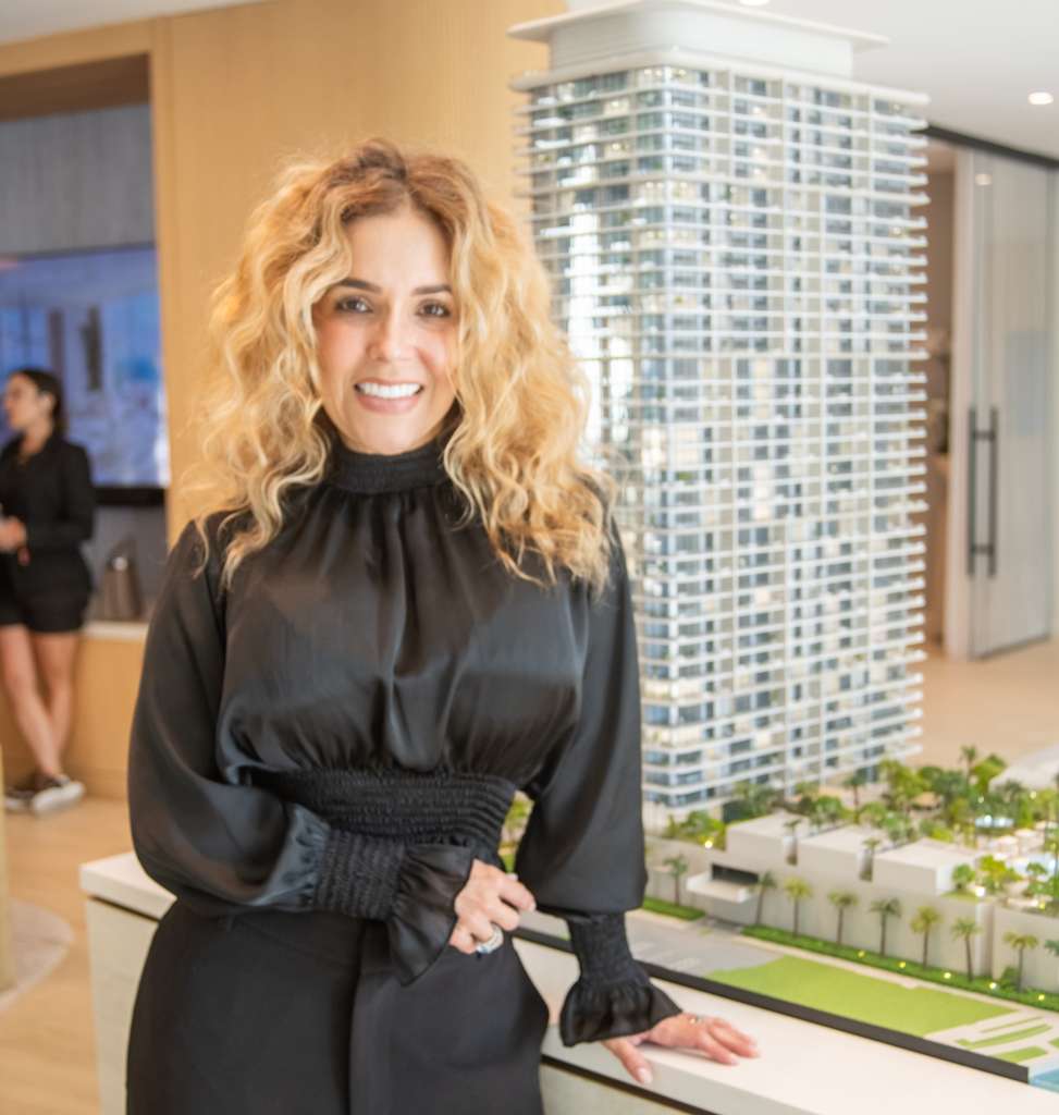 Fabiola Angulo presenta “Destino Inmobiliario by Fama News Magazine”, una plataforma dedicada al universo del Real Estate, la arquitectura y el diseño